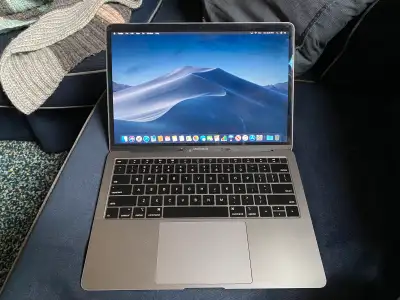 MacBook Air (Retina, 13-inch, 2019) Space gray w/ charger, View more