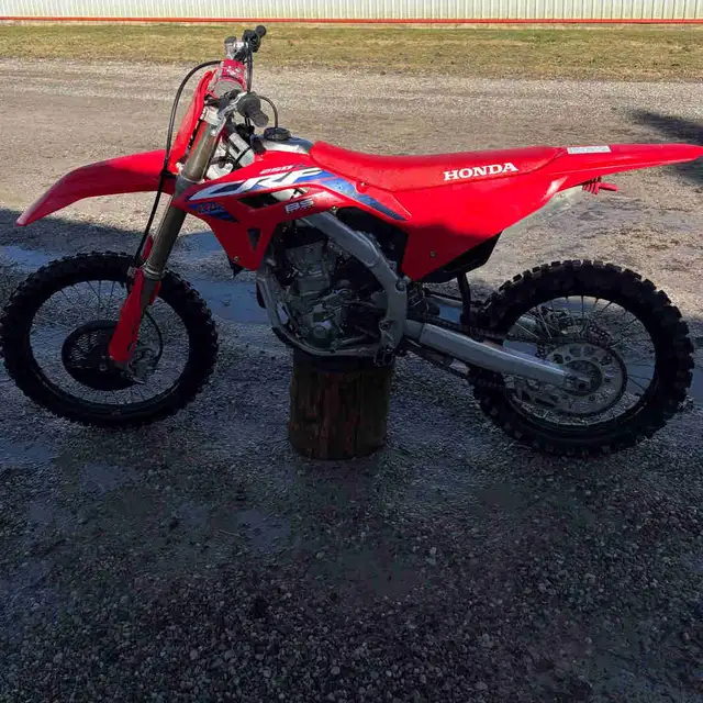 crf 250r 2023 in Dirt Bikes & Motocross in London - Image 2