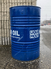 empty oil barrel for pick up