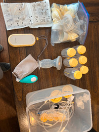 Medela Freestyle Breast Pump and Accessories