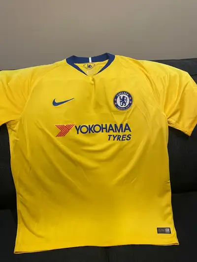 Chelsea Like new 2018/19 away jersey XL, View more