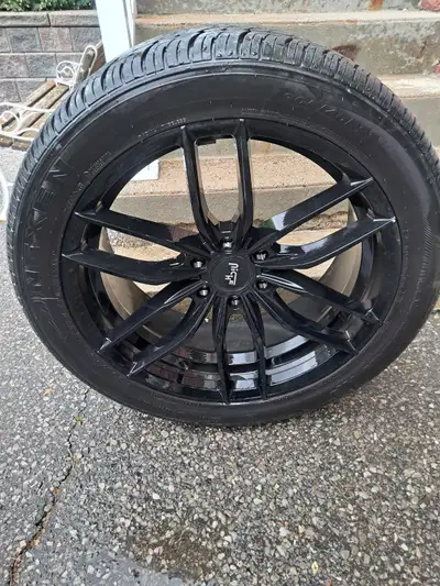 Rims and tires Set of four GMC 6-lug rims, typically with a 6x5.5" (or 6x139.7mm) bolt pattern, are...