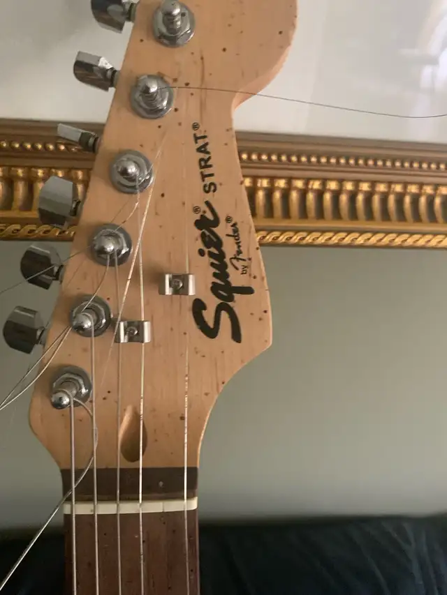 Squier Stratocaster in Guitars in London - Image 4