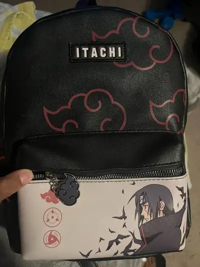Mini itachi bag. In good condition
