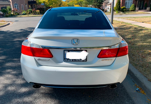 2015 Honda Accord Sport in Cars & Trucks in Markham / York Region - Image 3