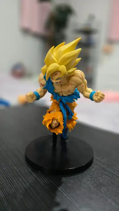 Dragon Ball Z Battle-Damaged Super Saiyan Goku Action Figure, View more