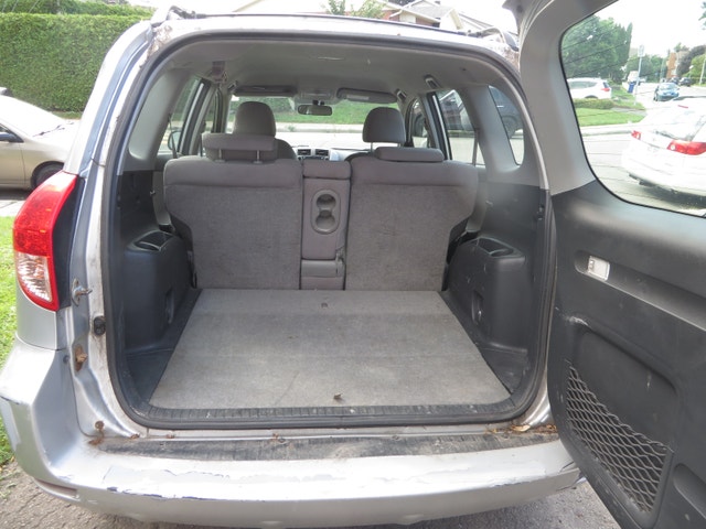2008 Toyota RAV4 — photo 4