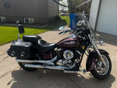 2007 Yamaha V-Star 1100 Classic 27,000km Mustang 2 piece wide touring seat Vance and Hines Pipes Wil...
