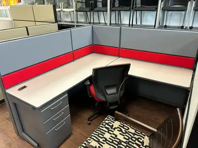Teknion Refresh Workstation Condition: Excellent Dimension: 72x72x51 Quantity: 1000 In Stock Quad Co...