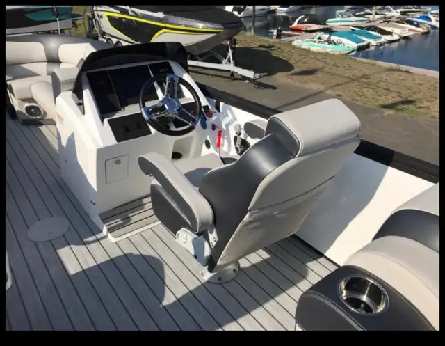 2021 Montara Surf Boss in Powerboats & Motorboats in Regina - Image 14