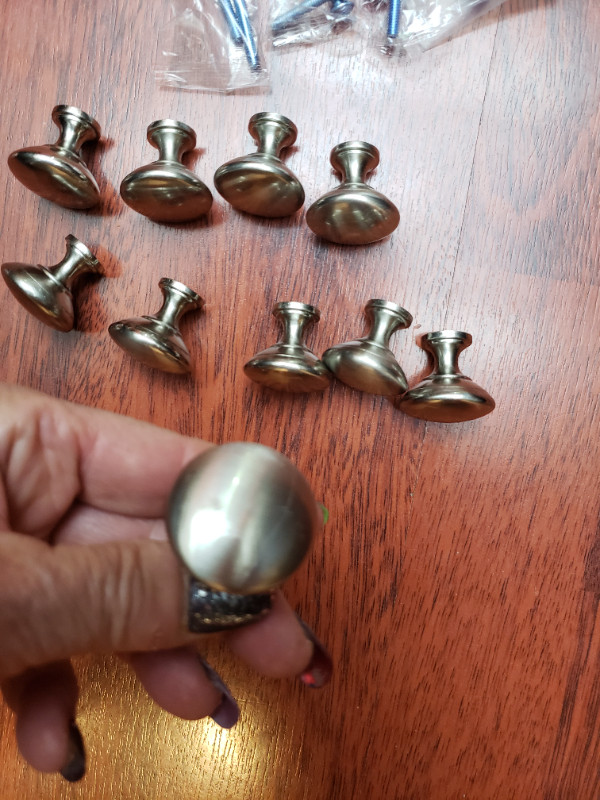 *** BRUSHED NICKEL HANDLES/DRAWER KNOBS *** reduced in Hardware, Nails & Screws in City of Toronto - Image 3