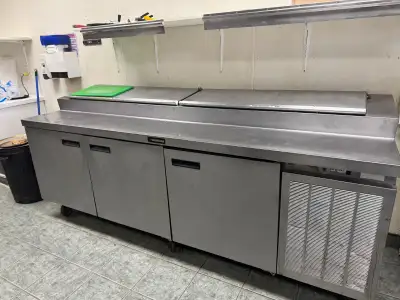 This Delfield Prep Table is 8 feet long and essential piece of equipment for any commercial kitchen,...