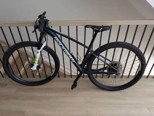 LIKE NEW 29" Decathlon Rockrider XC 100 Mountain Bike - Size S in Mountain in Ottawa - Image 2