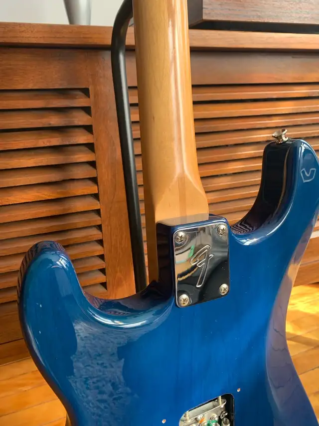 Fender Stratocaster in Guitars in Kingston - Image 8