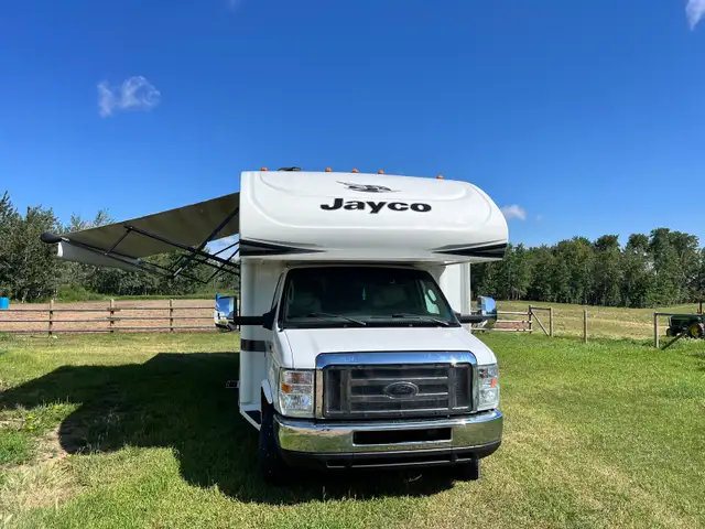 2019 Jayco Greyhawk Motorhome in RVs & Motorhomes in Grande Prairie - Image 4
