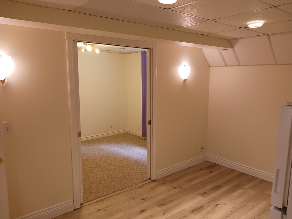 Basement for rent in Waterloo 4