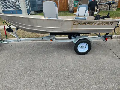 12ft Aluminum Crestliner boat New trailer Minn Kota Endura Max 55 trolling motor New battery, with q...