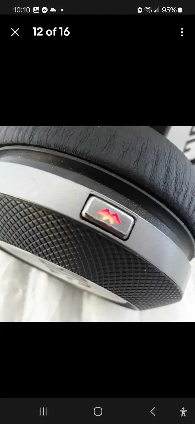  $60.00 JBL Synchros E40BT Wireless Bluetooth Headphones 40m in Headphones in Owen Sound - Image 4