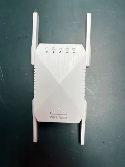 WiFi Extender 1200Mbps Dual Band (5GHz/2.4G / Amplificateur WiFi, View more