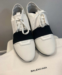Balenciaga Women’s  Sneakers (Brandnew)