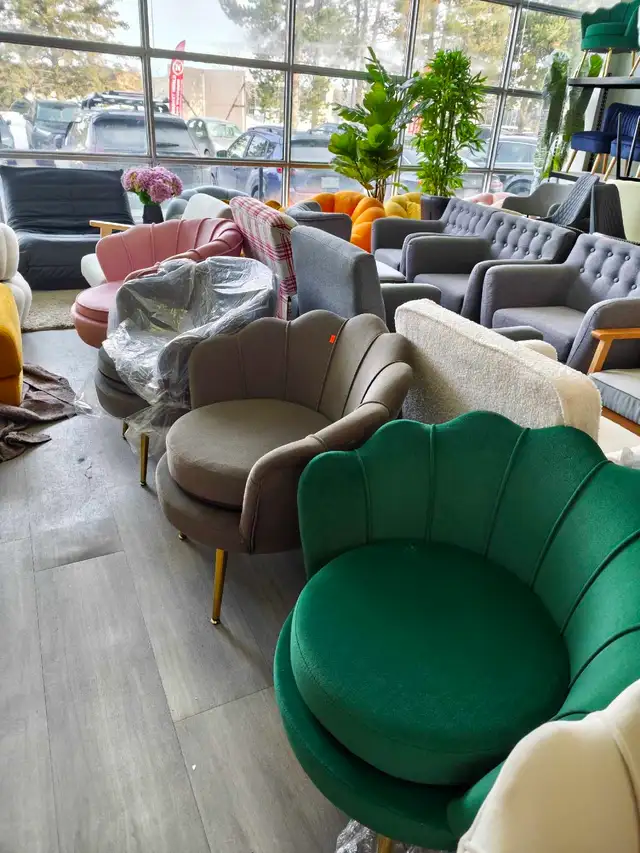 Warehouse for sale Armchairs,Single Sofa,Couch $99-$299 in Couches & Futons in Markham / York Region - Image 3