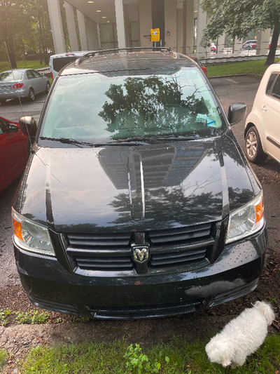Handicapped Equipped 2010 Dodge Grand Caravan - Great condition!