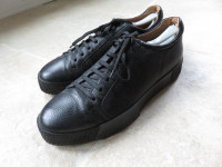 Giorgio Armani Men's Leather Sneakers Size 12M