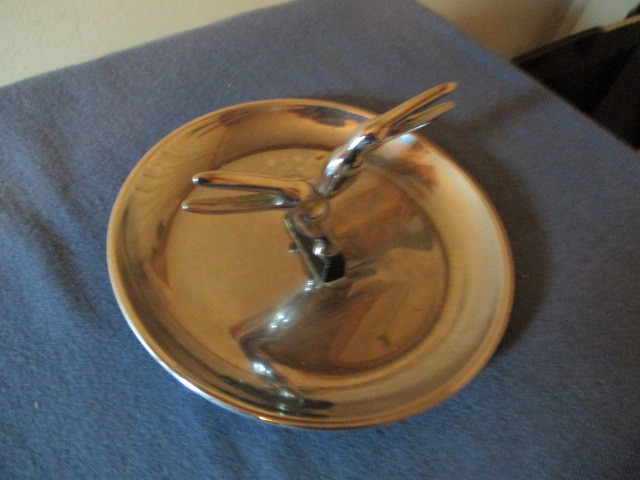 VINTAGE 1940/50S CHROME STORK ASHTRAY-ART DECO-HAMILTON, U.S.A. dans Art et objets de collection  à Laval/Rive Nord - Image 2