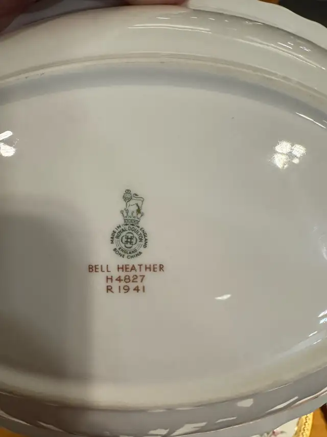 Royal Doulton Bell Heather China in Kitchen & Dining Wares in Kitchener / Waterloo - Image 5
