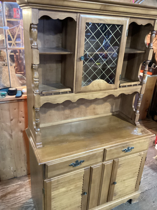  Maple hutch  in Hutches & Display Cabinets in Peterborough - Image 4