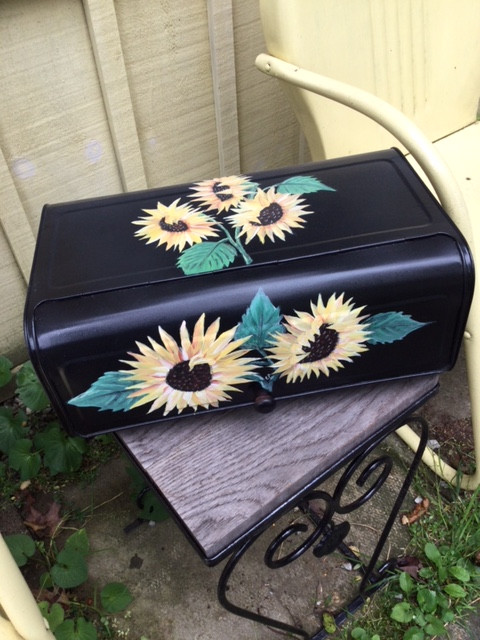 Up-cycled vintage tin bread box - hand painted Sunflowers! in Arts & Collectibles in Muskoka