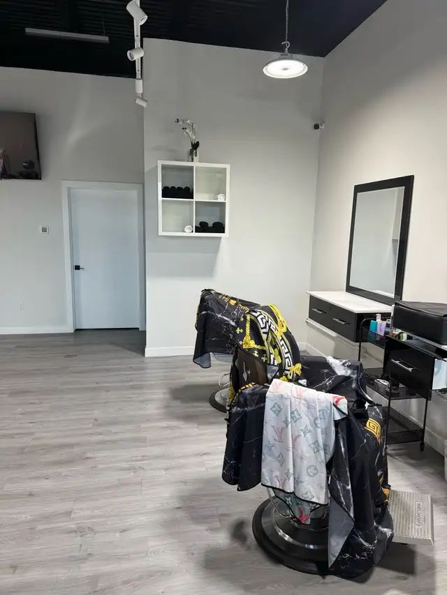 Chair rental for barbers and hairstylists $750 monthly  in Hair Stylist & Salon in Calgary - Image 5