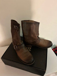 Frye Womens Leather Boots - $225