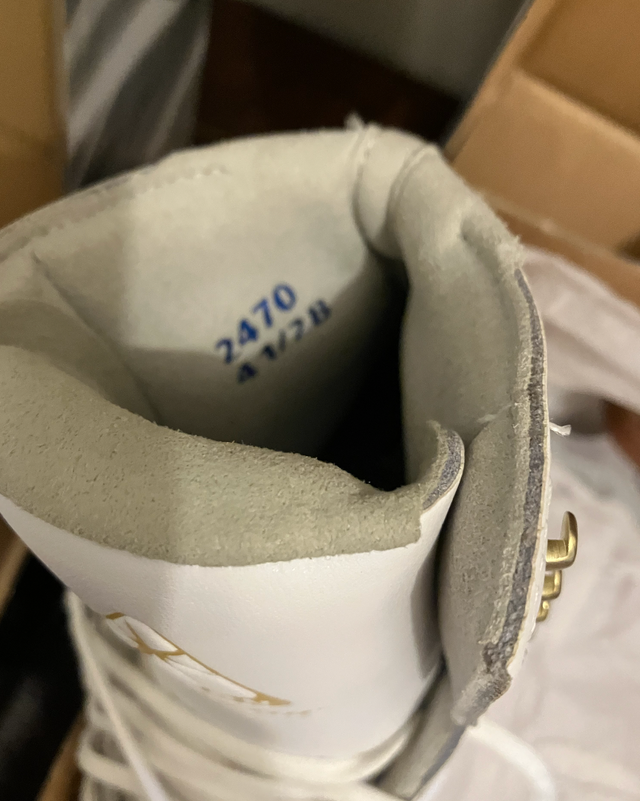 NEW - Jackson Competitor Figure Skates - size 4.5 in Skates & Blades in City of Toronto - Image 6