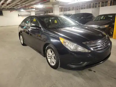 2014 hyundai sonata 2.4 Selling my 2014 hyundai sonata 2.4 has been well taken care of fresh oil cha...