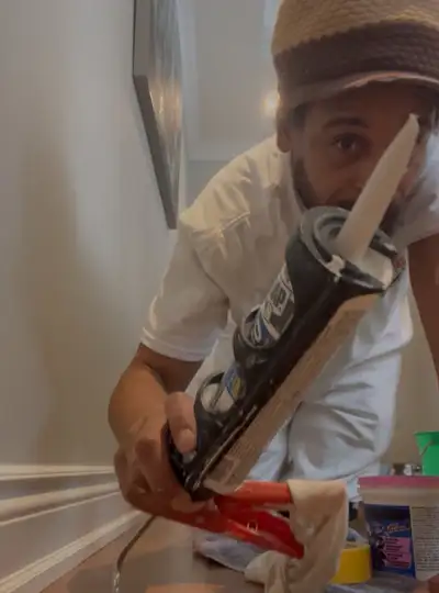 416 562 2509 Painter by trade. Affordable, great customer service, efficient. General Contractors/Pr...