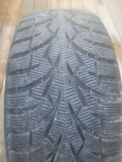 1 - 215/55/17 Toyo Observe G30-ICE *Like New $50* 1 - 225/45/17 Antares 94T *Like New $50* 1 - 225/4...