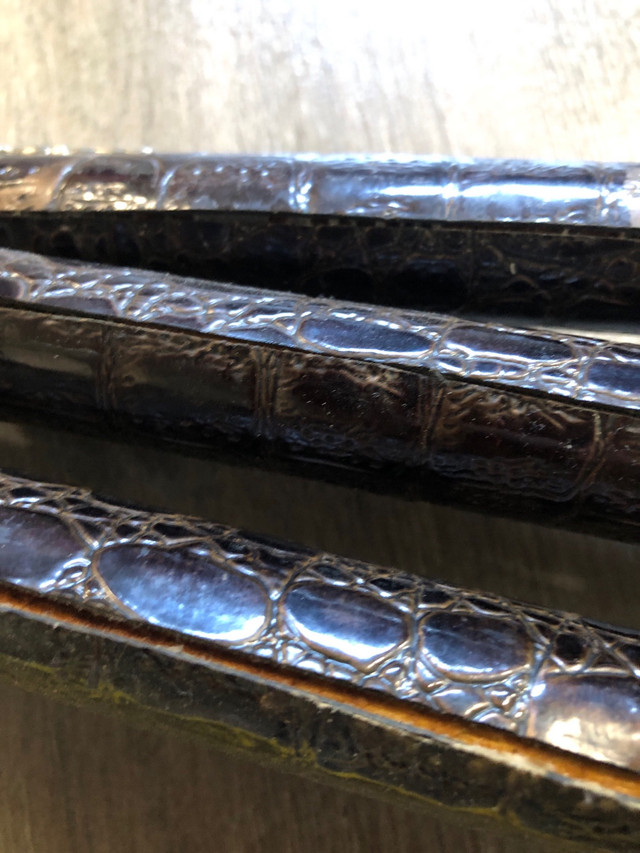 Alligator themed swords in Home Décor & Accents in Belleville - Image 4