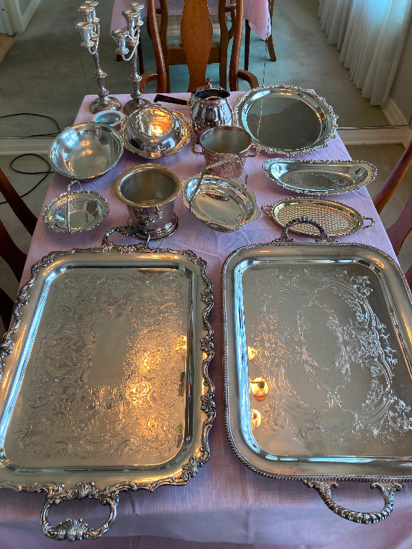 Silver plate serving trays and serving dishes dans Vaisselle et articles de cuisine  à Ville de Montréal