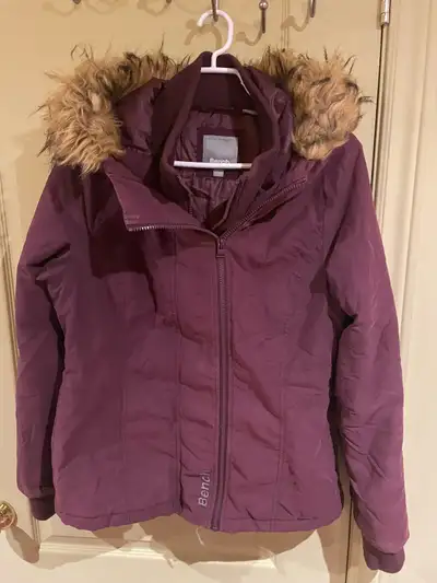 Bench cost with good - size L youth, View more