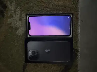 Cash only/public safe area pick up Selling because I upgraded Message me if interested