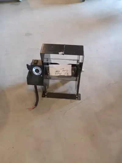 MORryde EASY REEL , motorized cord storage , new , located in Kenilworth ,can meet in Elmira or poss...