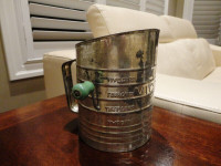 Vintage Victor 5 Cup metal Flour Sifter Sieve in excellent shape