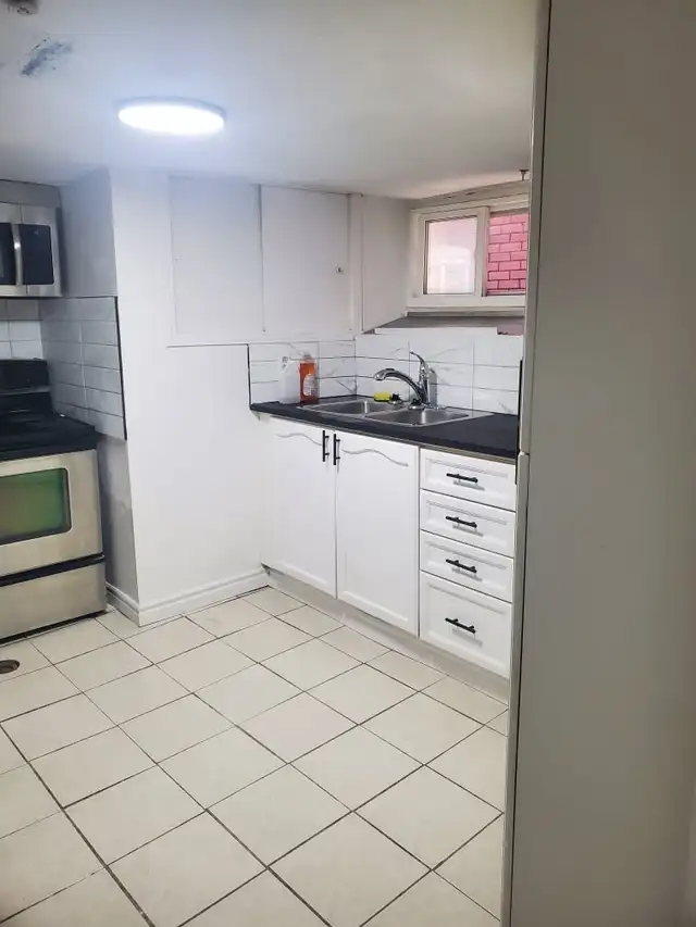 2 ROOMS IN A BASEMENT APARTMENT63234704222849124