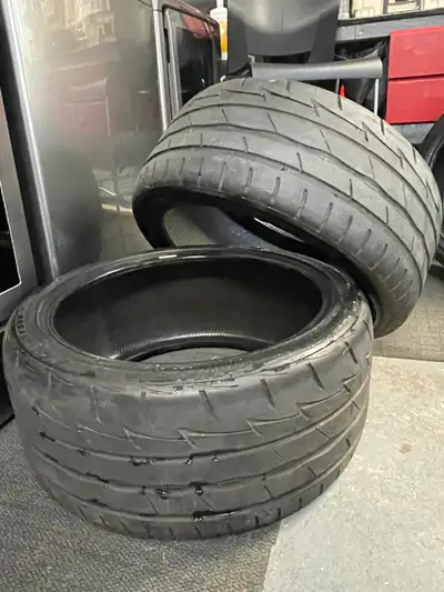 Firestone Indy 500 tires like new with less than 10000klm 2 back tires 285/35R20 100 W and 2 255/35R...