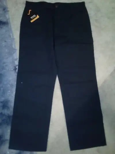Mens Dakota work pants 36/32 only $55, View more