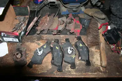 Plaquette frein Dodge Grand Caravan 2007 et moins (Usagé) bonnes, View more