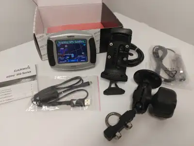 Garmin Zumo 550 gps with Ram motorbike mount, View more