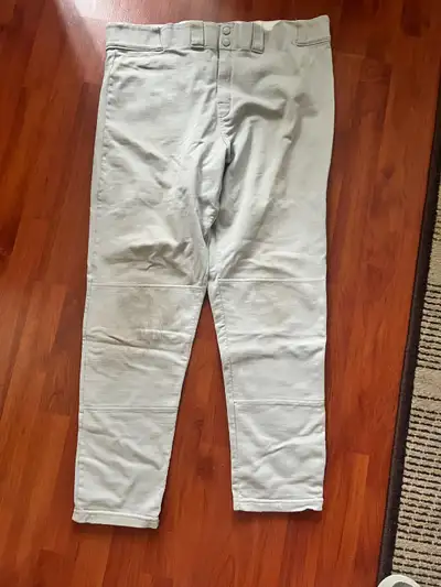 Men’s baseball pants, Rawlings size L & Belts, View more