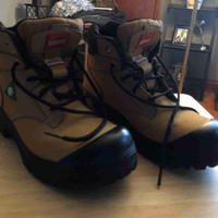 Women’s work boots size 8 